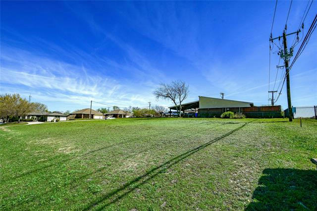 8433 DOWNE DR, WHITE SETTLEMENT, TX 76108, photo 1 of 17