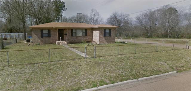 802 COACH COOKSEY ST, GLADEWATER, TX 75647, photo 1