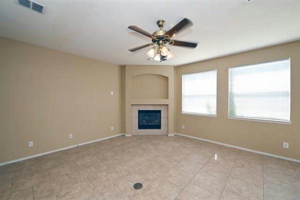 10706 GLENEAGLES LN, ROWLETT, TX 75089, photo 4 of 24