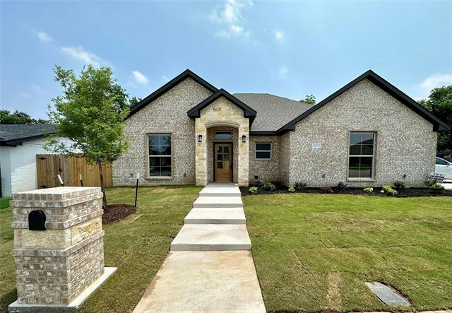 527 PHILLIPS ST, CLEBURNE, TX 76033, photo 1 of 38