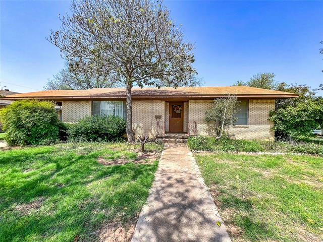 1303 N AVENUE F, HASKELL, TX 79521, photo 1 of 27