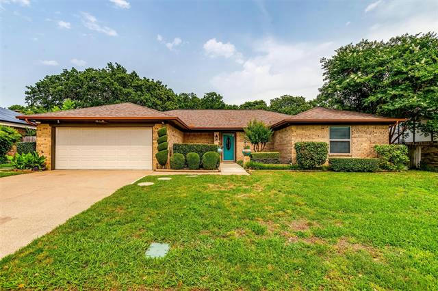 409 EVANS DR, EULESS, TX 76040, photo 1 of 40