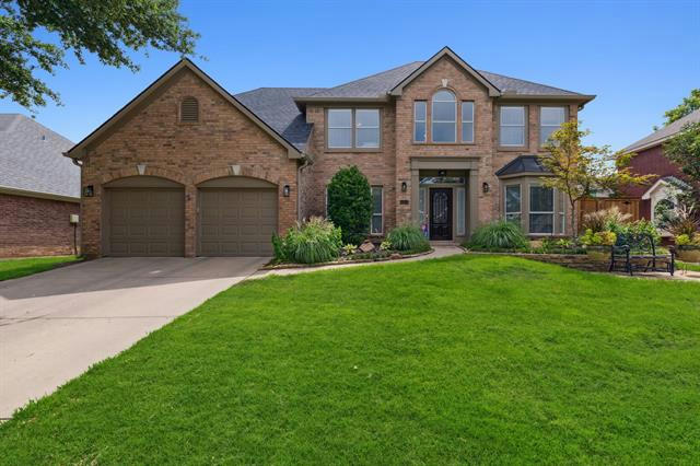 1032 WOODBRIAR DR, GRAPEVINE, TX 76051, photo 1 of 26