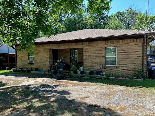 611 N PACIFIC ST, MINEOLA, TX 75773, photo 1 of 7