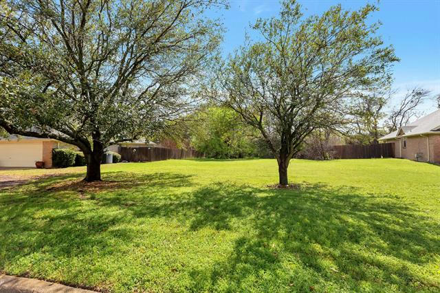 8133 WENDY LN, BENBROOK, TX 76116, photo 1 of 2