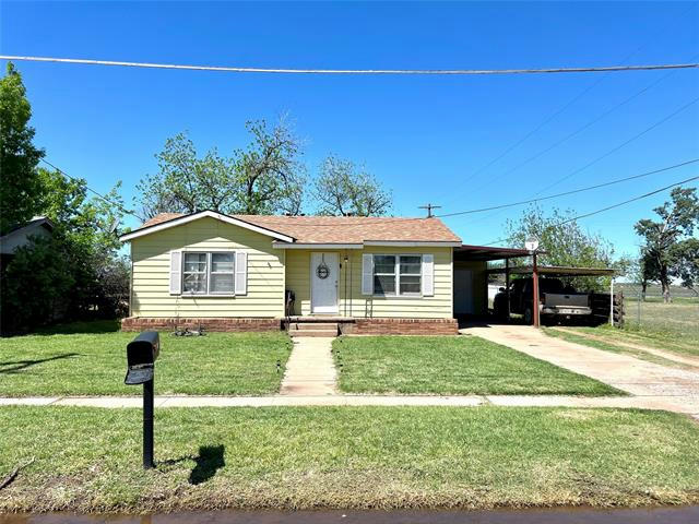 1041 N 3RD AVE, MUNDAY, TX 76371, photo 1 of 11