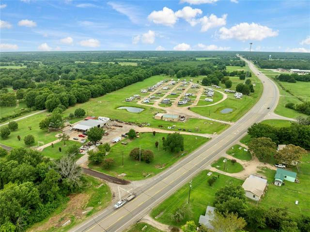 5608 US HIGHWAY 82 E, BLOSSOM, TX 75416, photo 1 of 31