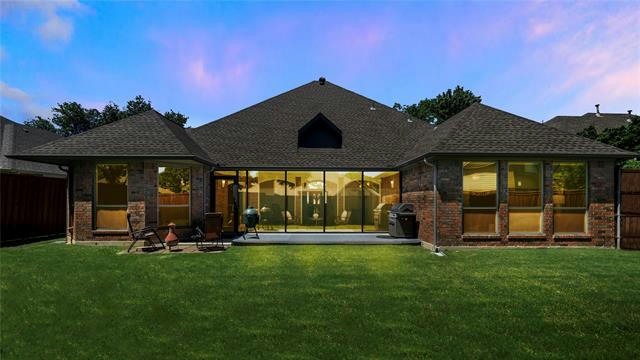 2705 MEADOW GREEN DR, FLOWER MOUND, TX 75022, photo 2 of 37