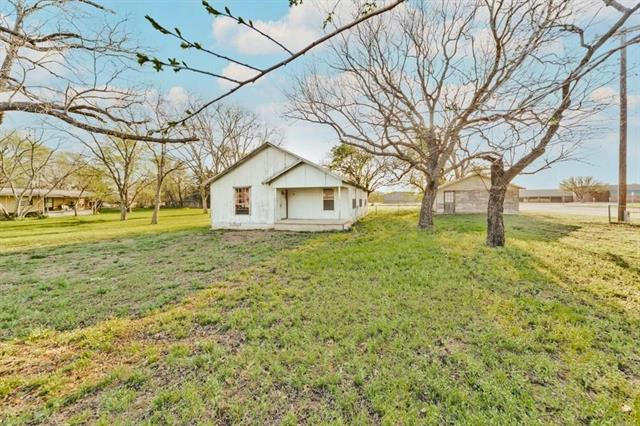 213 S ATWOOD ST, BOYD, TX 76023, photo 1 of 17