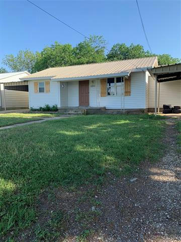 807 W PINE ST, NOCONA, TX 76255, photo 1 of 25