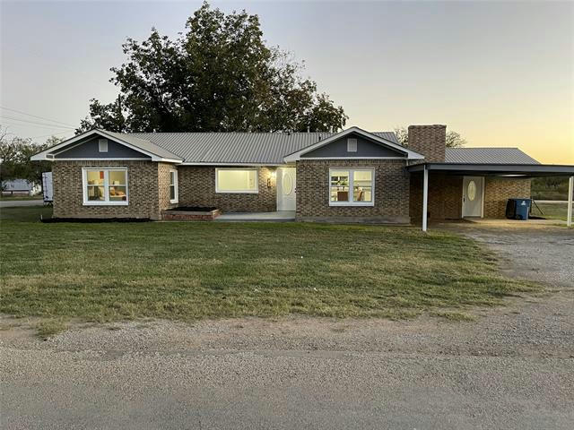 941 CENTRAL ST, ALBANY, TX 76430, photo 1 of 35