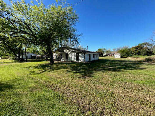 405 MULBERRY AVE, HUBBARD, TX 76648, photo 3 of 14