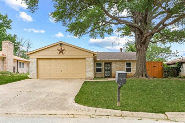 301 HALLMARK DR, ARLINGTON, TX 76011 - Image 1