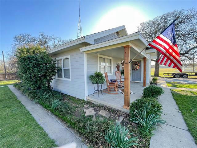 402 N COLLEGE AVE, EASTLAND, TX 76448, photo 1 of 38