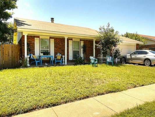 1813 COUNTRY MANOR RD, FORT WORTH, TX 76134, photo 4 of 38