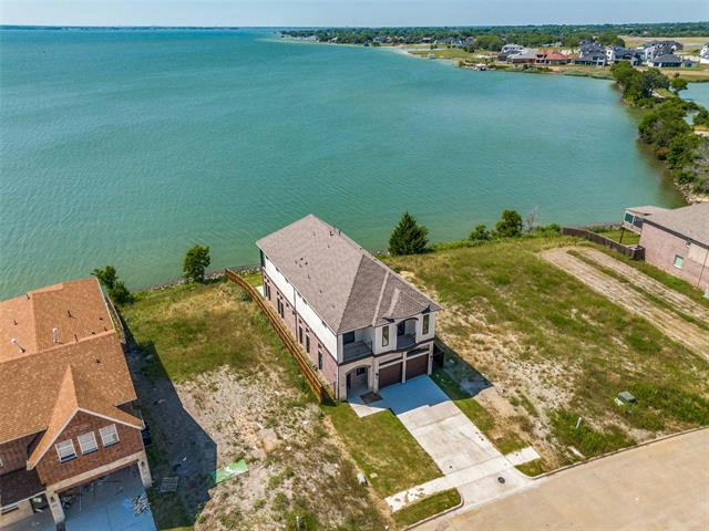 18023 LAKE RAY HUBBARD DR, FORNEY, TX 75126, photo 1 of 30
