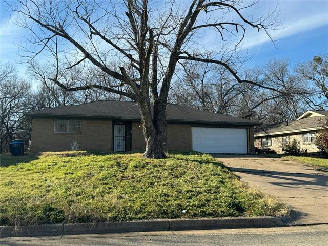 6908 TRIMBLE DR, FORT WORTH, TX 76134, photo 1 of 16