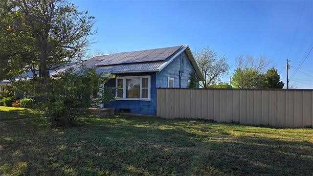 2411 BRISTOL DR, SWEETWATER, TX 79556, photo 4 of 39
