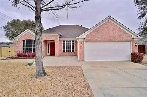 7901 OLD HICKORY DR, NORTH RICHLAND HILLS, TX 76182, photo 1 of 31