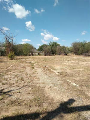 802 S NECHES ST, COLEMAN, TX 76834, photo 4 of 5