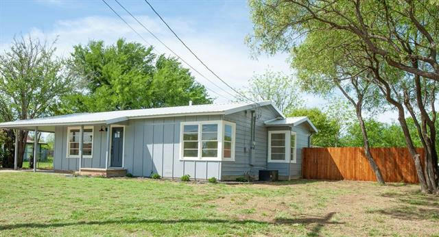 227 E COLLEGE ST, JACKSBORO, TX 76458 - Image 1