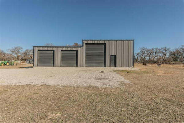 531 CUNDIFF CRAFTON RD, CHICO, TX 76431, photo 4 of 37