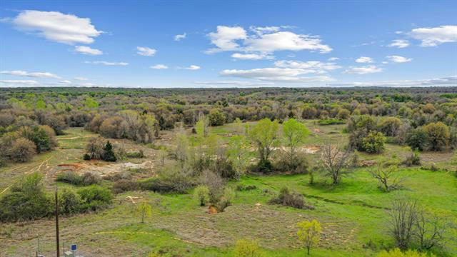 725 S RENO RD, RENO, TX 76082, photo 2 of 40