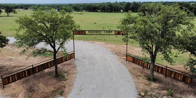 1000 CAMP TRAIL, MINERAL WELLS, TX 76067, photo 2 of 19