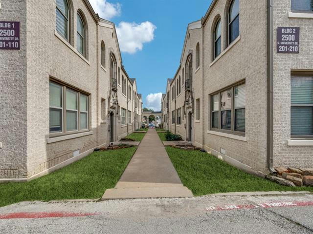 2500 S UNIVERSITY DR, FORT WORTH, TX 76109, photo 1 of 25