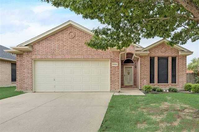 10652 FOSSIL HILL DR, FORT WORTH, TX 76131, photo 1 of 22