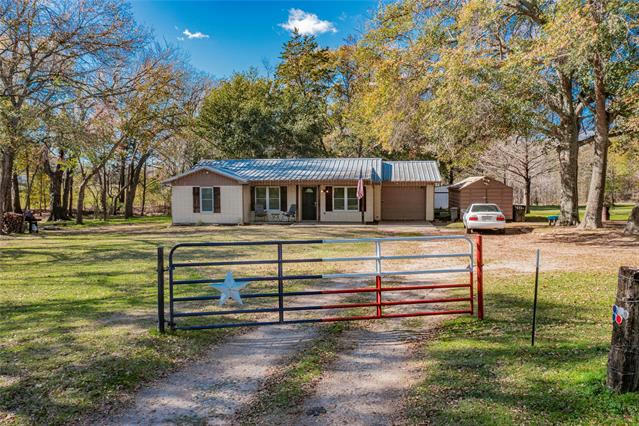 12271 COUNTY ROAD 2904, EUSTACE, TX 75124, photo 1 of 36