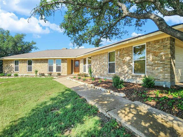 8745 LAKE COUNTRY DR, FORT WORTH, TX 76179, photo 1 of 39