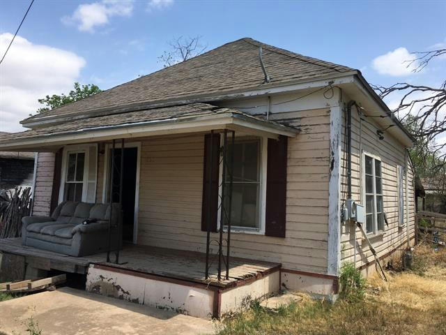 803 S NECHES ST, COLEMAN, TX 76834, photo 1 of 8
