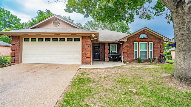 210 MESQUITE ST, WEATHERFORD, TX 76086 - Image 1