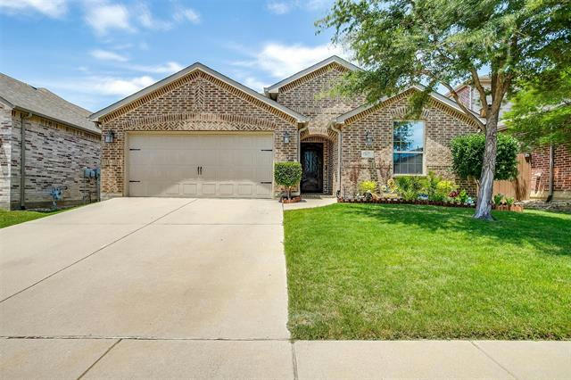 617 RICOCHET DR, FORT WORTH, TX 76131, photo 1 of 38