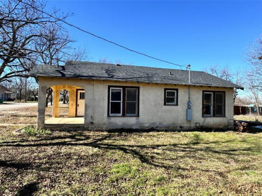 705 E 9TH ST, COLEMAN, TX 76834, photo 3 of 34