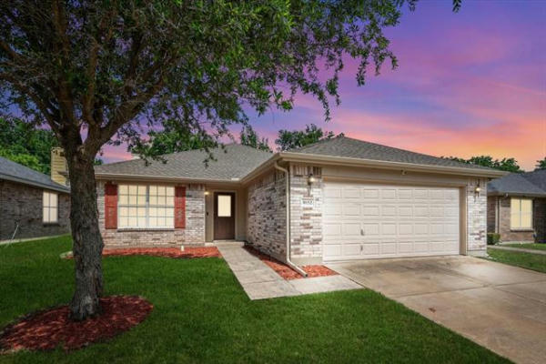 8652 BOSWELL MEADOWS DR, FORT WORTH, TX 76179 - Image 1