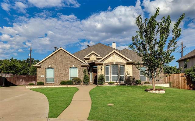 211 CHATEAU AVE, KENNEDALE, TX 76060 - Image 1