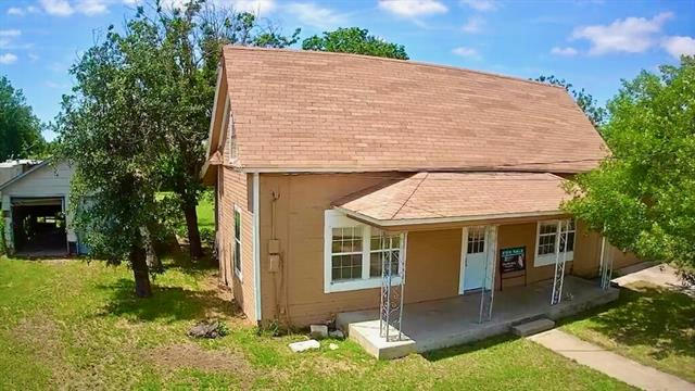 300 HARRISON AVE, GUSTINE, TX 76455 - Image 1