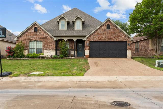 390 SPYGLASS DR, WILLOW PARK, TX 76008, photo 1 of 31