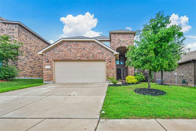 2833 SADDLE CREEK DR, FORT WORTH, TX 76177, photo 1 of 27