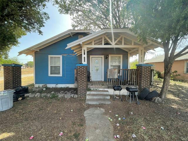 1101 HICKORY ST, SWEETWATER, TX 79556, photo 1 of 13