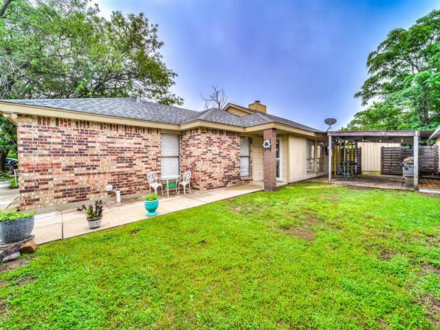 2517 BUTTERFIELD DR, FORT WORTH, TX 76133, photo 1 of 25