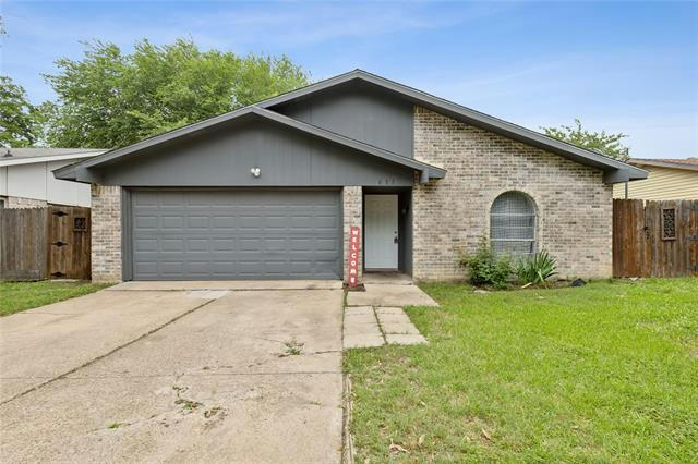 613 HILLCREST ST, MANSFIELD, TX 76063, photo 1 of 31