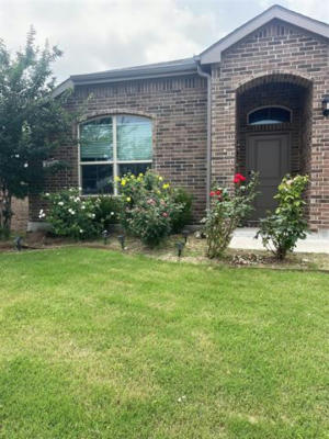 9221 CASTORIAN DR, FORT WORTH, TX 76131, photo 3 of 23