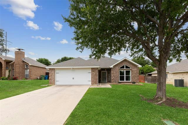 2052 KENNY CT, LEWISVILLE, TX 75067, photo 1 of 26