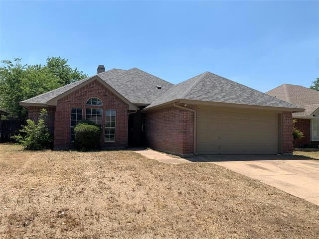 6329 S CHESTERFIELD DR, FORT WORTH, TX 76179, photo 1 of 16