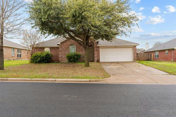 209 WHISPERING DELL LN, WEATHERFORD, TX 76085 - Image 1