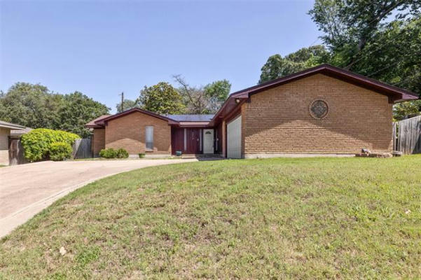 3850 WOSLEY DR, FORT WORTH, TX 76133, photo 3 of 37