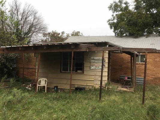 705 W 6TH ST, COLEMAN, TX 76834, photo 3 of 10